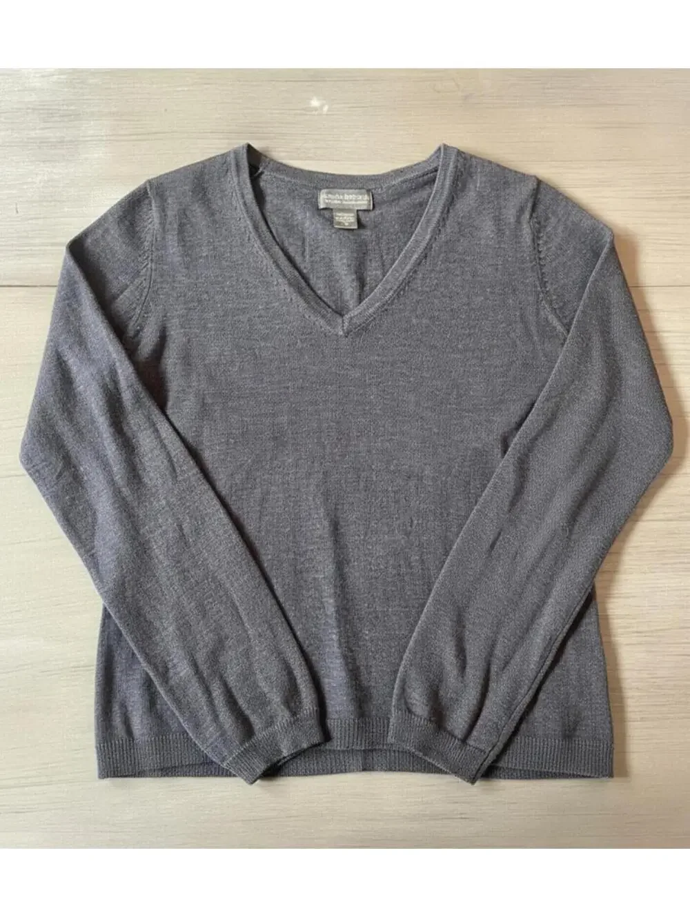Banana Republic Grey Business Casual Wool V Neck Long Sleeve Pullover Sweater M